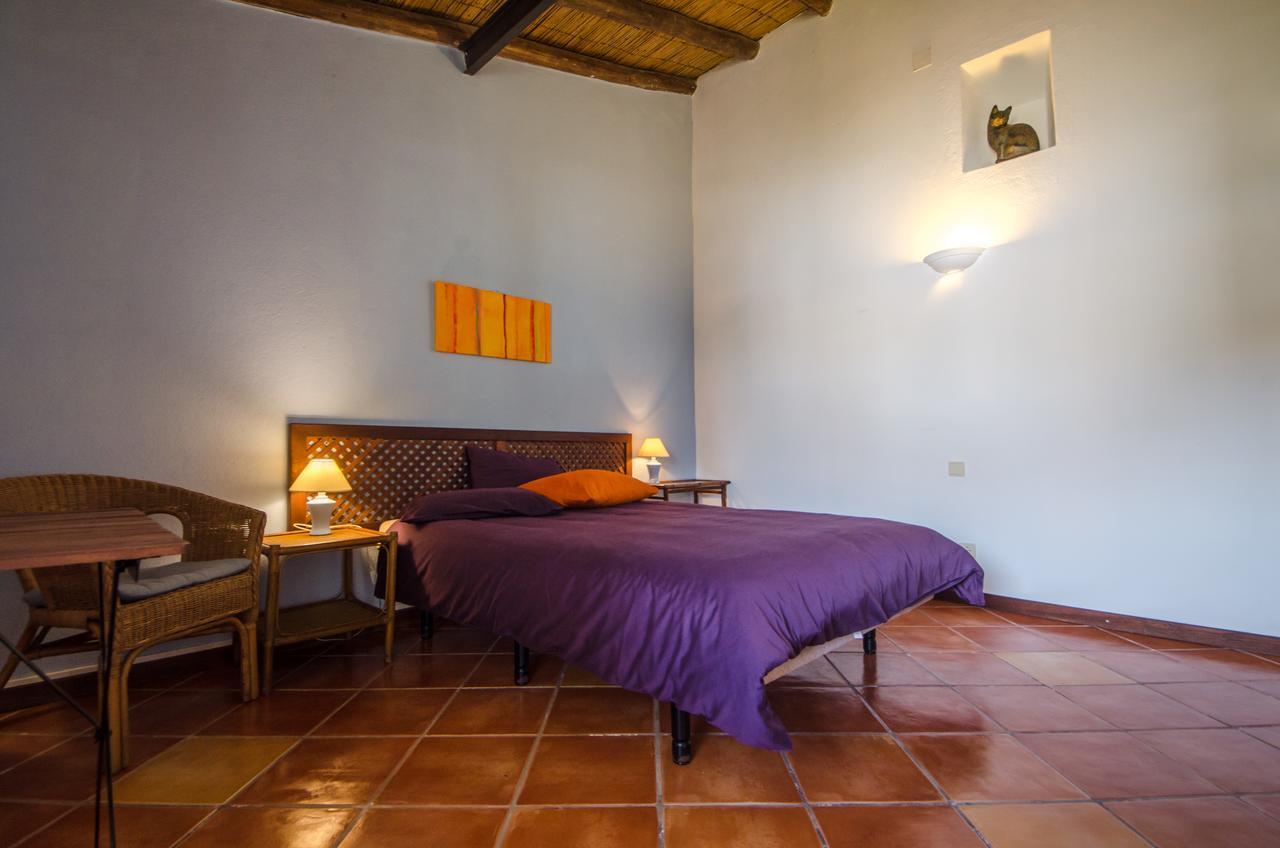 Quarto Duplo com Vista Piscina